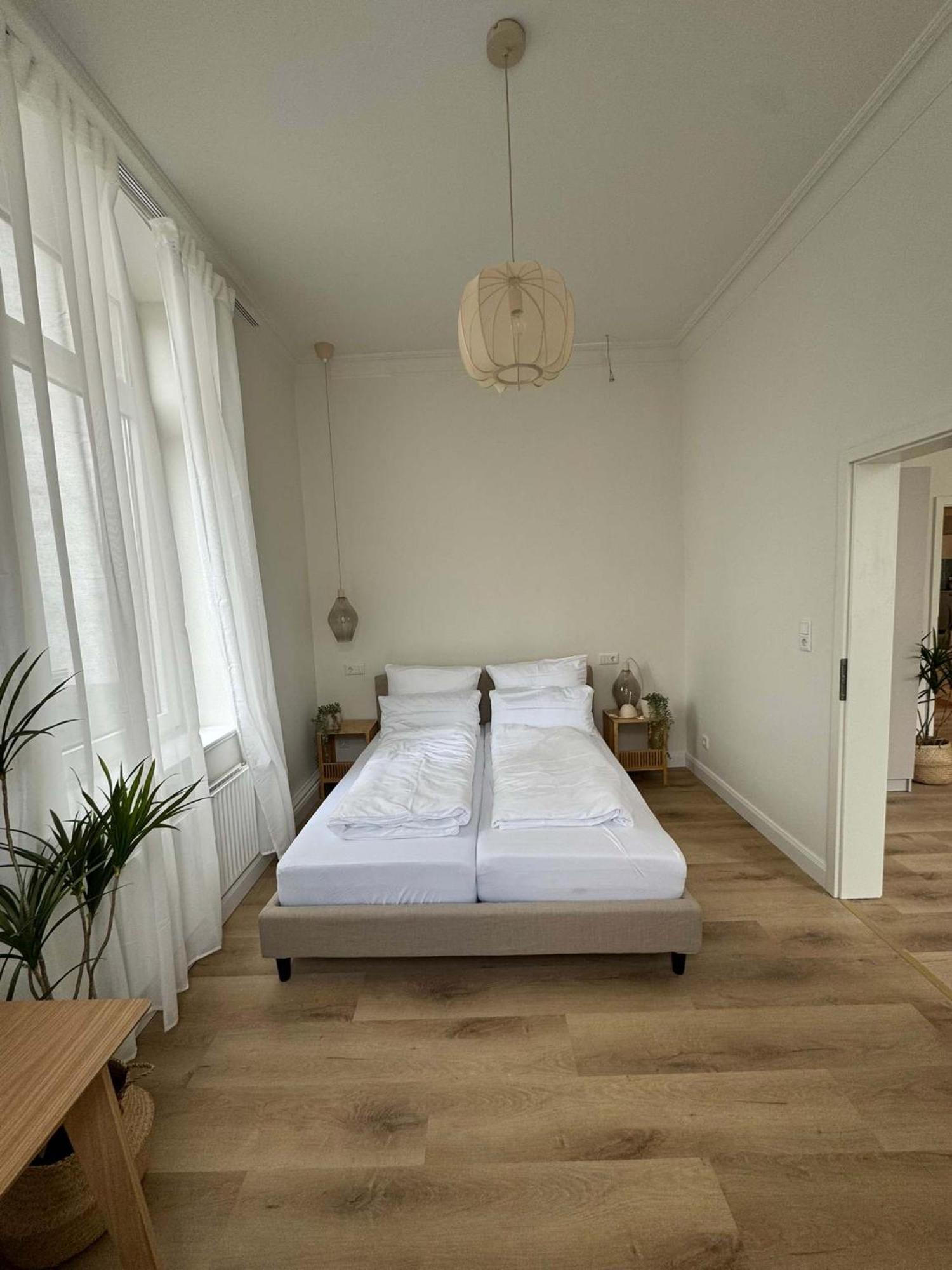 Exklusive Jugendstil-residenz Im Philosophenviertel - Privater Parkplatz - Balkon * Hildesheim